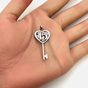 14K White Gold 15 Quinceanera Quince Heart Key Pendant
